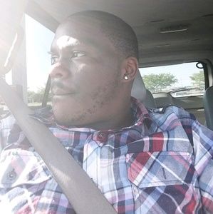 Meet your Posher, Dominique